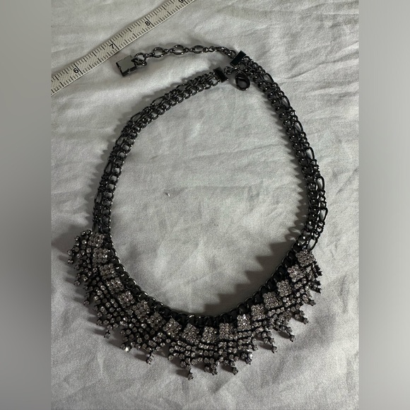 Black chainmail vibe necklace with sparkly clusters rhinestones - Picture 7 of 8